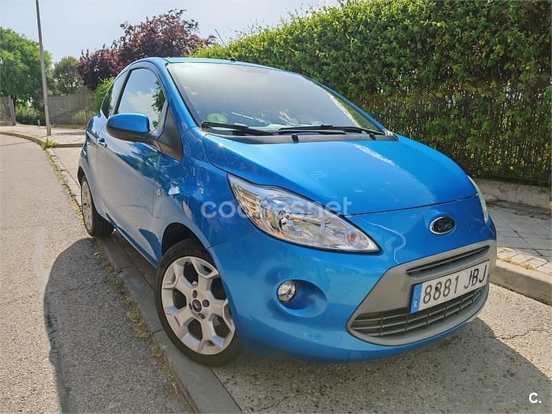 Usado Ford Ka Titanium 69 CV (50 kW) 2015 Azul Berlina