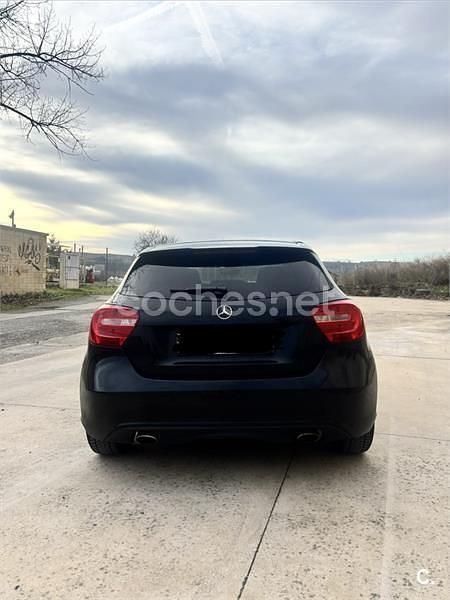 Usado Mercedes A200 Urban 136 CV (100 kW) 2014 Negro Berlina