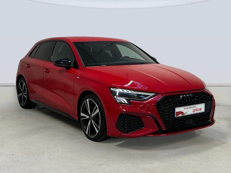 Usado Audi A3 Premium 150 CV (110 kW) 2021 Rojo Berlina