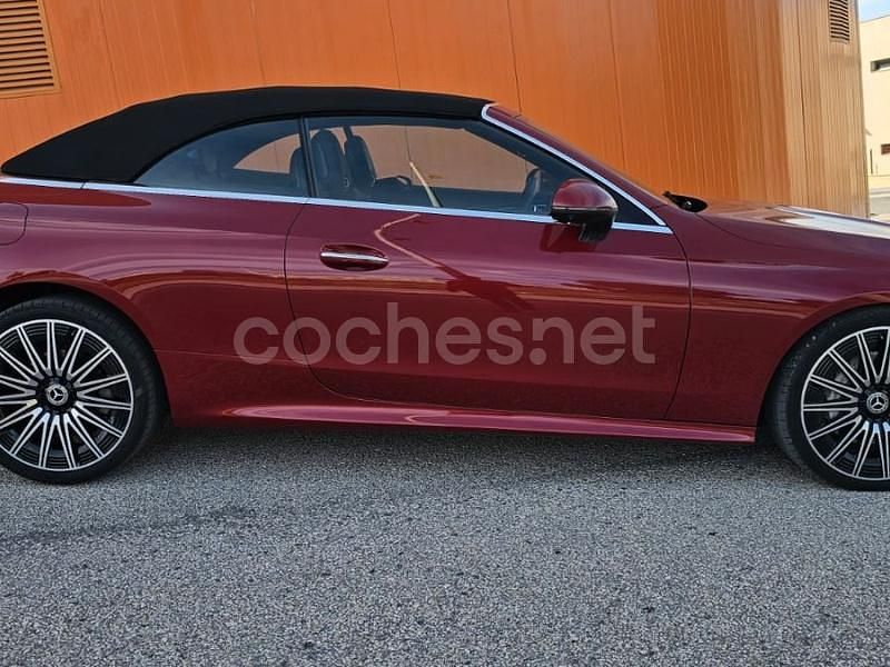 Usado Mercedes E220 194 CV (142 kW) 2024 Rojo Descapotable