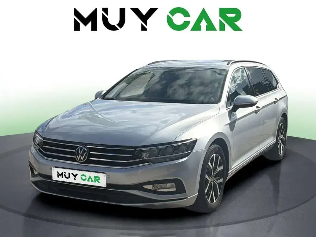 Usado VW Passat Executive 122 CV (89 kW) 2023 Gris Familiar