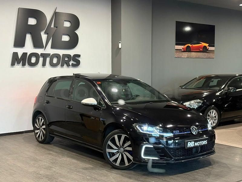 Usado VW Golf VII GTE 204 CV (150 kW) 2018 Negro Berlina