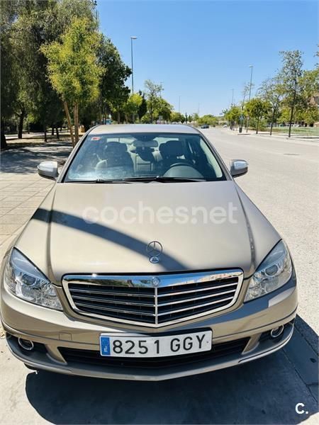Beige Usado 2008 Mercedes C220 Elegance Berlina | 9400 € (Un poco caro) - Imagen 1/4