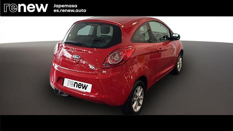 Usado Ford Ka S 69 CV (50 kW) 2014 Rojo sunrise Berlina
