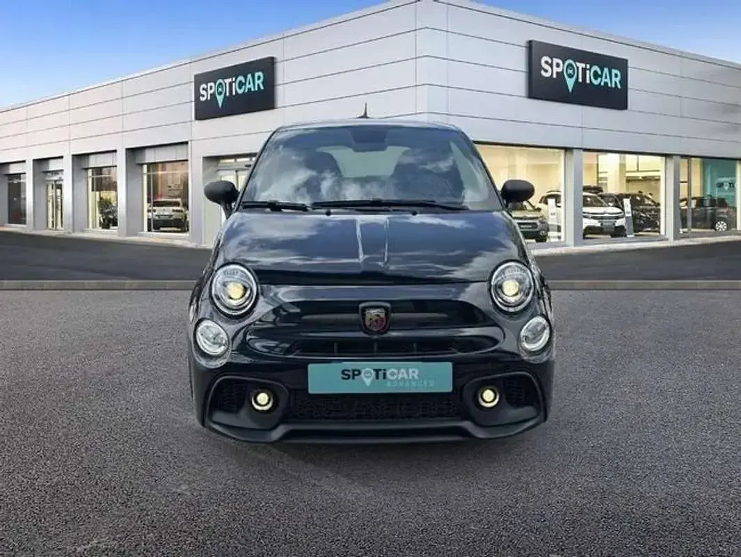 Usado Abarth 695 179 CV (131 kW) 2023 Negro Utilitario