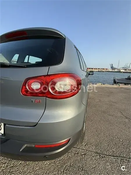 Usado VW Tiguan 150 CV (110 kW) 2009 Gris / plata SUV