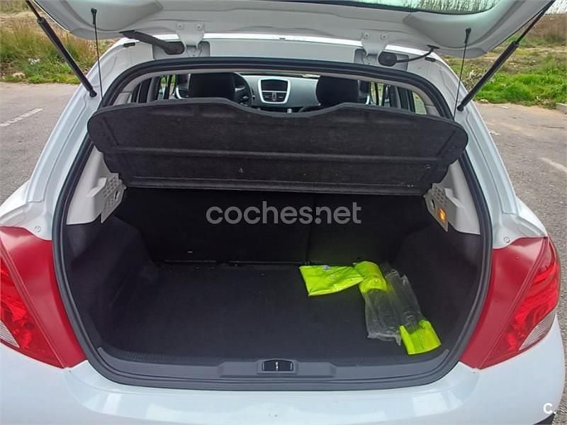 Usado Peugeot 207 Sport 95 CV (69 kW) 2009 Blanco Berlina