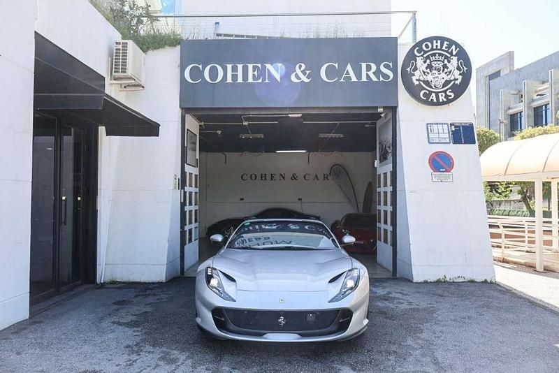 Usado Ferrari 812 799 CV (587 kW) 2022 Gris Descapotable