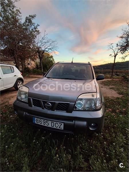 Usado Nissan X-Trail Comfort 136 CV (100 kW) 2004 Gris / plata SUV