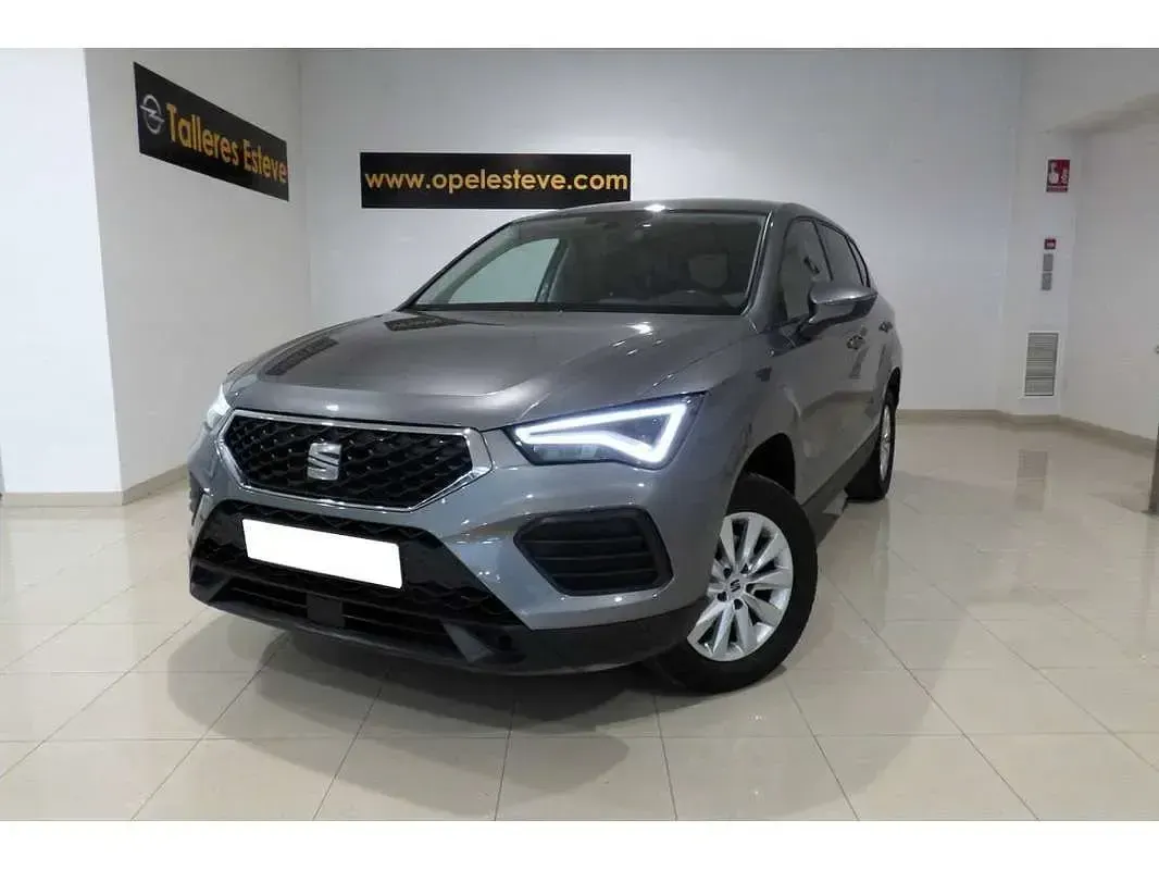 Usado Seat Ateca Reference 110 CV (80 kW) 2022 Gris SUV