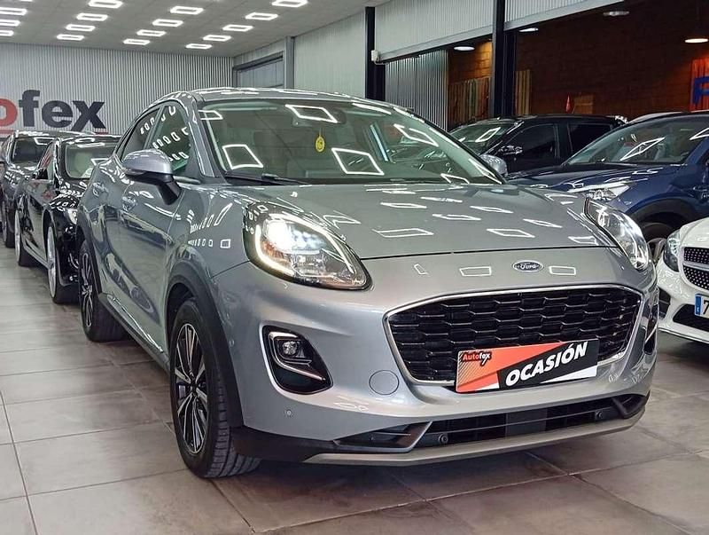 Usado Ford Puma Titanium 125 CV (91 kW) 2023 Plateado SUV