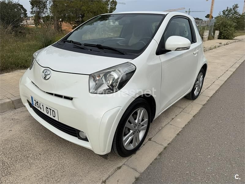 Usado Toyota iQ 99 CV (72 kW) 2010 Blanco Utilitario