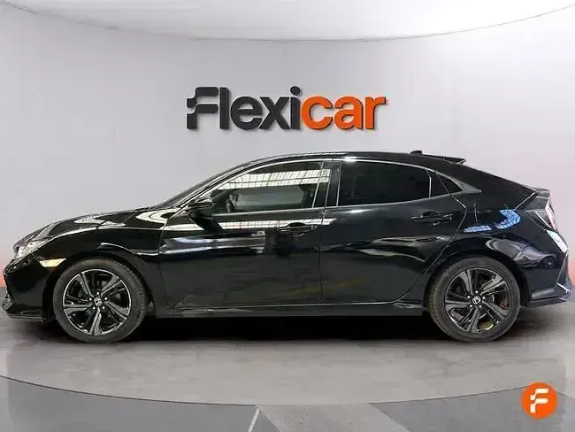 Usado Honda Civic Comfort 129 CV (94 kW) 2019 Negro Berlina