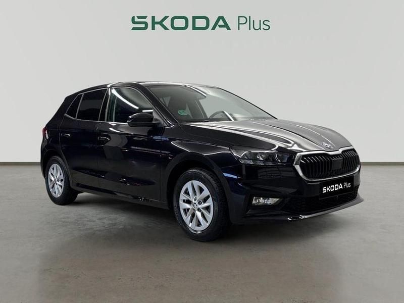 Usado Skoda Fabia 116 CV (85 kW) 2024 Negro Utilitario
