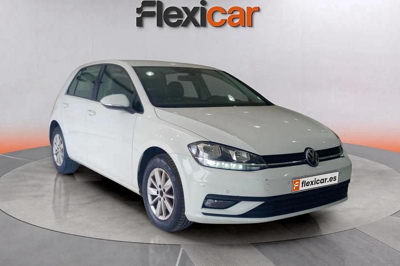 Blanco Usado 2019 VW Golf Advance Berlina | 12.970 € (Super precio) - Imagen 1/4