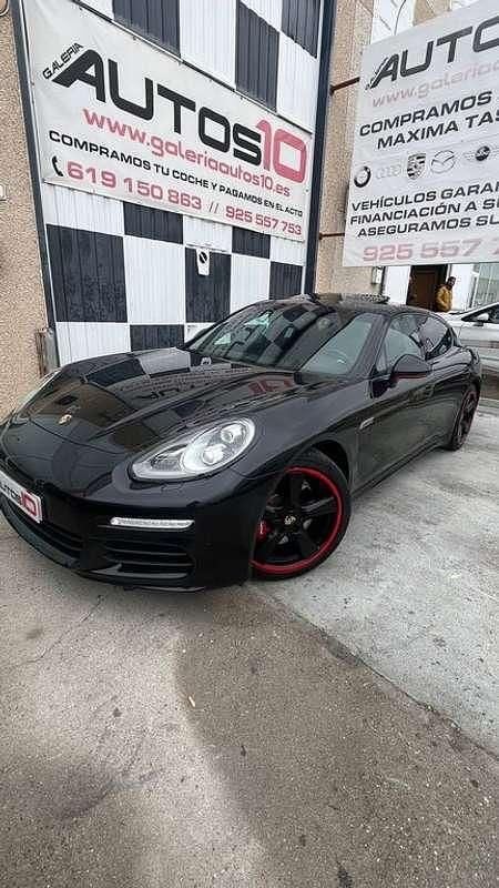 Begagnad Porsche Panamera 300 HK (220 kW) 2014 Svart Halvkombi