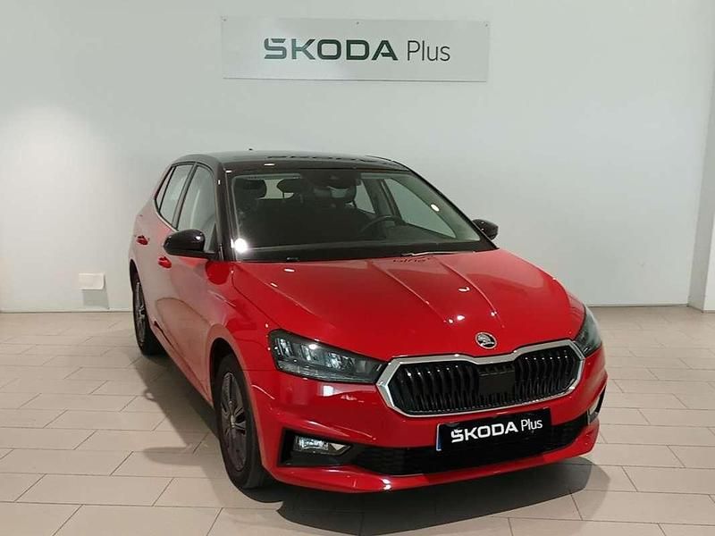 Rojo Usado 2022 Skoda Fabia Style Utilitario | 17.900 € (Un poco caro) - Imagen 1/4