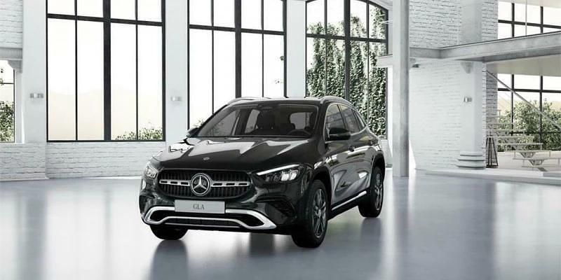 Negro Nuevo 2025 Mercedes GLA220 SUV | 47.800 € - Imagen 1/4