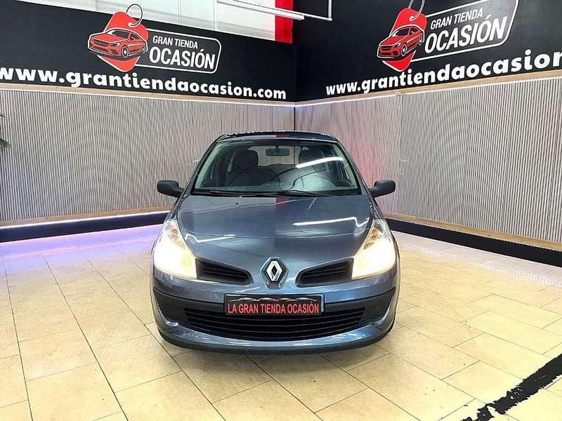 Usado Renault Clio II Authentique 75 CV (55 kW) 2009 Azul Berlina