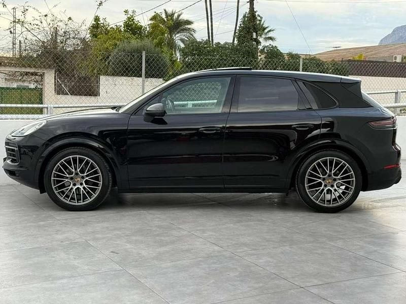 Usado Porsche Cayenne Platinum Edition 340 CV (250 kW) 2023 Negro SUV
