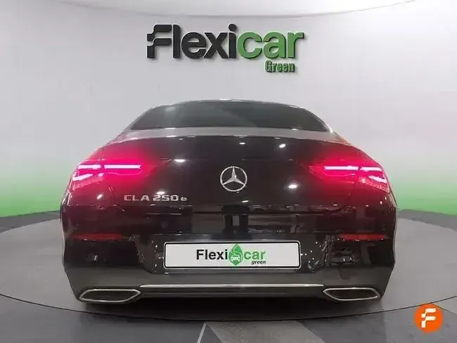 Usado Mercedes CLA250e 218 CV (160 kW) 2022 Negro Coupe