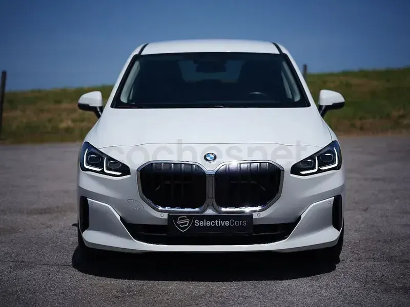 Usado BMW 218 Comfort Edition 150 CV (110 kW) 2023 Blanco Familiar