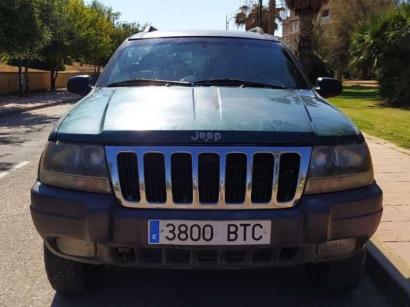 Usado Jeep Grand Cherokee Laredo 140 CV (102 kW) 1999 Verde SUV