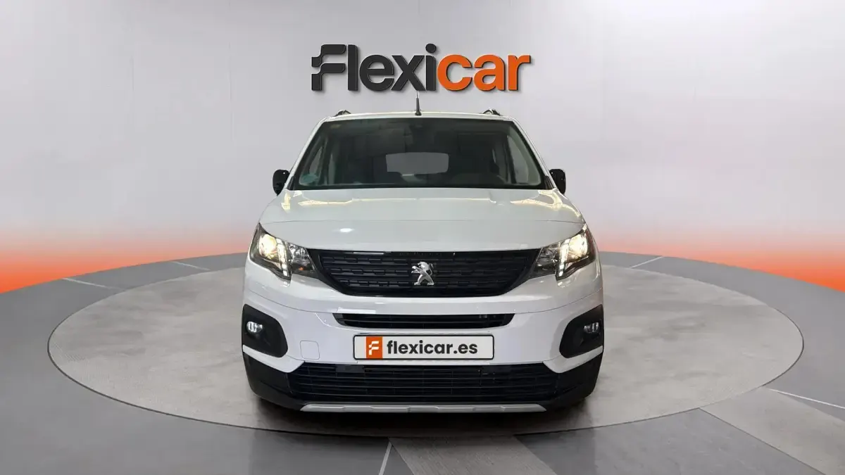 Usado Peugeot Rifter GTi 102 CV (75 kW) 2023 Blanco Monovolumen