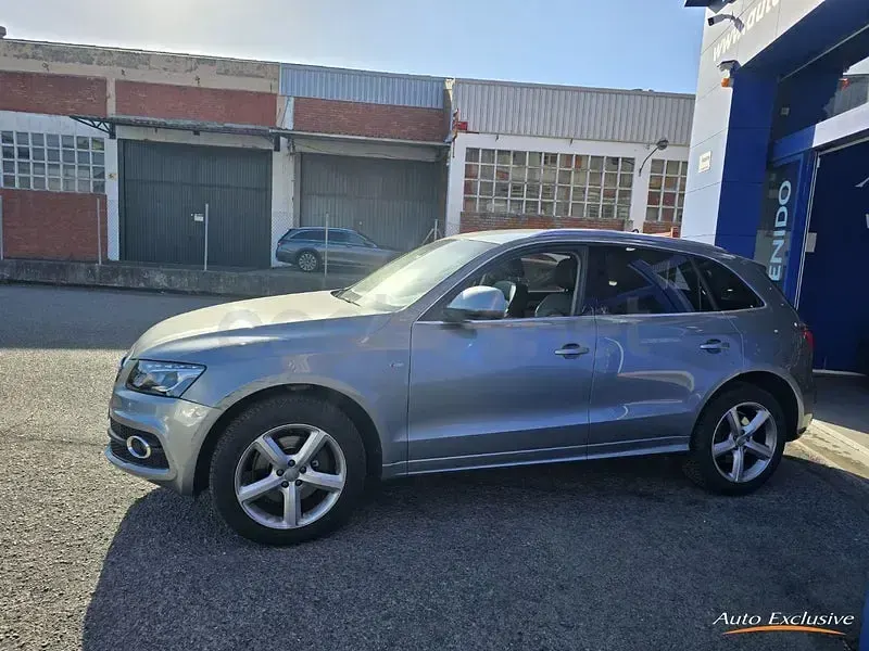 Usado Audi Q5 Exclusive 240 CV (176 kW) 2010 Gris / plata SUV