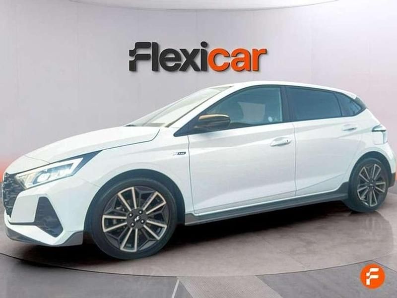 Usado Hyundai i20 N Line 101 CV (74 kW) 2021 Blanco Utilitario