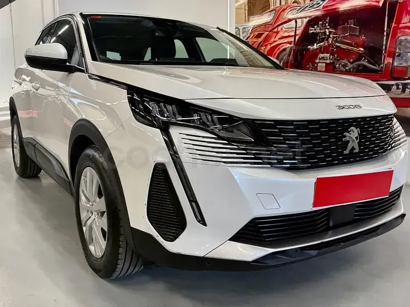Usado Peugeot 3008 Active 130 CV (95 kW) 2021 Blanco SUV
