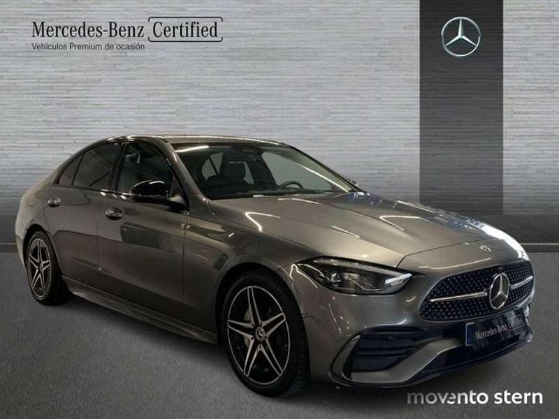 Käytetty Mercedes C200 AMG line 163 HP (119 kW) 2024 Harmaa Sedan
