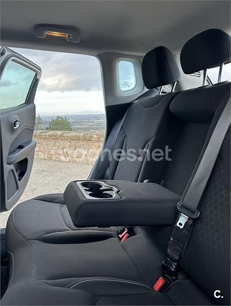 Usado Jeep Compass Sport 140 CV (102 kW) 2019 Blanco SUV