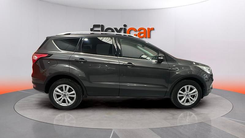 Usado Ford Kuga Trend+ 150 HP (110 kW) 2019 Cinzento SUV