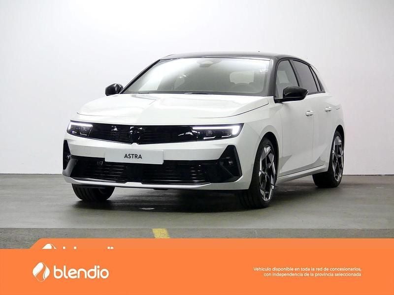Blanco Usado 2023 Opel Astra GSe Utilitario | 37.762 € - Imagen 1/4