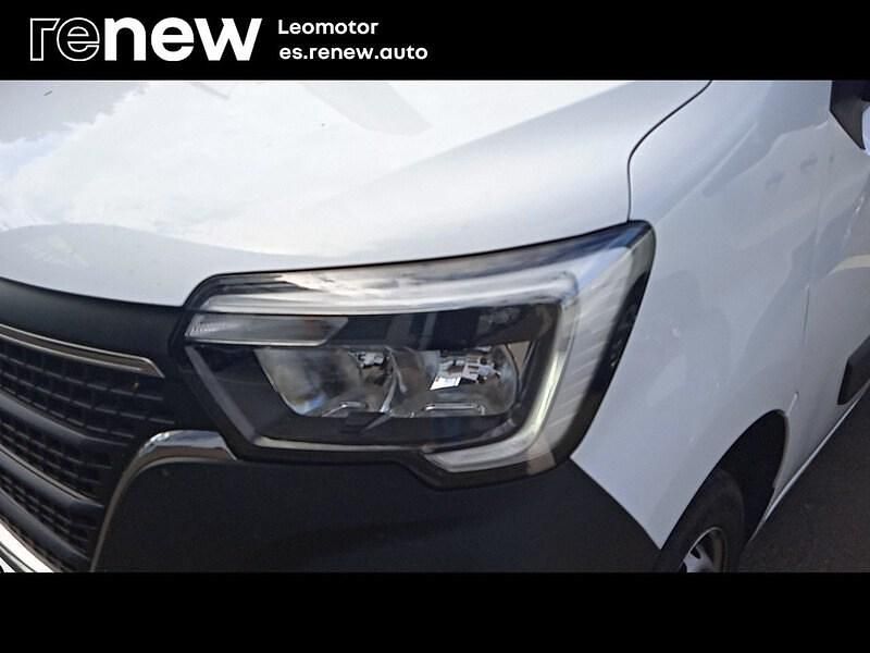 Usado Renault Master 150 CV (110 kW) 2024 Blanco Monovolumen