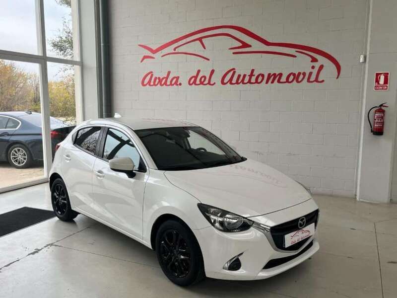 Blanco Usado 2019 Mazda 2 Edition Utilitario | 15.990 € (Precio justo) - Imagen 1/4