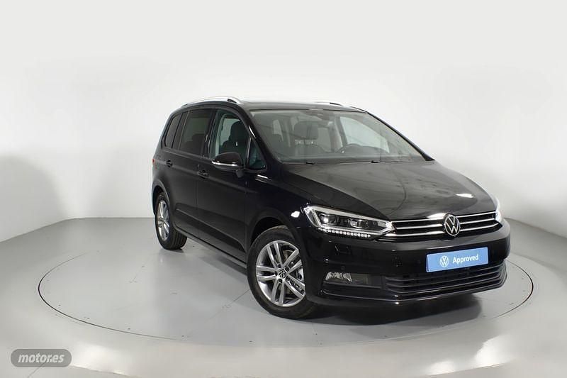 Negro Nuevo 2025 VW Touran Monovolumen | 44.000 € (Caro) - Imagen 1/4