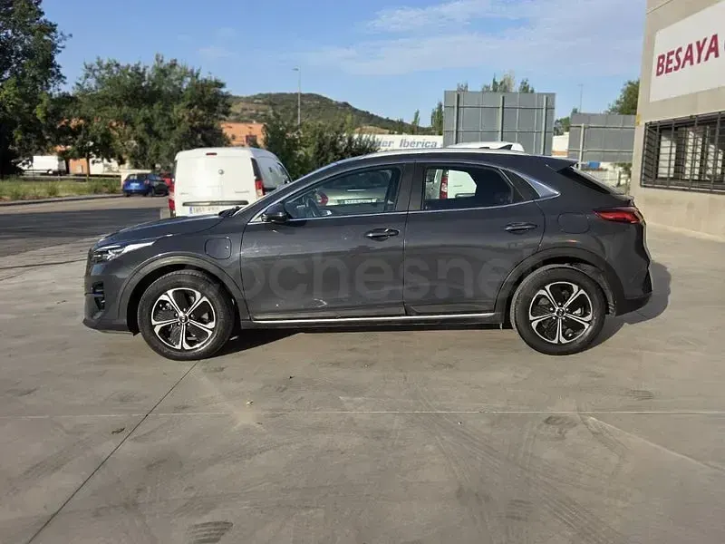 Usado Kia XCeed 141 CV (103 kW) 2022 Gris / plata SUV