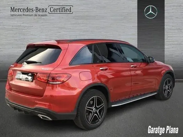 Usado Mercedes GLC300 258 CV (189 kW) 2022 Rojo jacinto