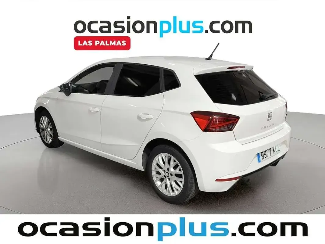 Usado Seat Ibiza Style 95 CV (69 kW) 2017 Blanco Utilitario