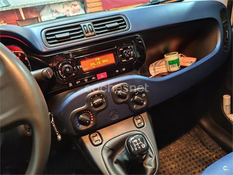 Usado Fiat Panda Lounge 69 CV (50 kW) 2014 Blanco Utilitario