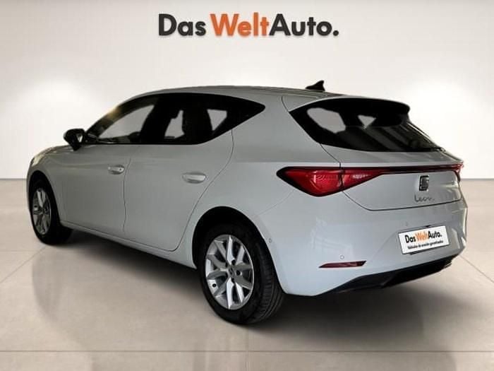 Blanco Usado 2025 Seat Leon Style | 19.900 € (Super precio) - Imagen 1/4