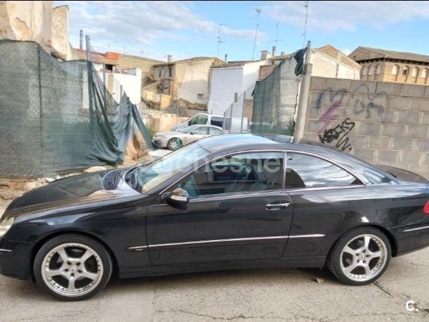 Negro Usado 2004 Mercedes CLK240 Avantgarde Coupe | 4150 € (Precio justo) - Imagen 1/4