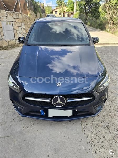 Usado Mercedes B200 150 CV (110 kW) 2022 Azul Monovolumen