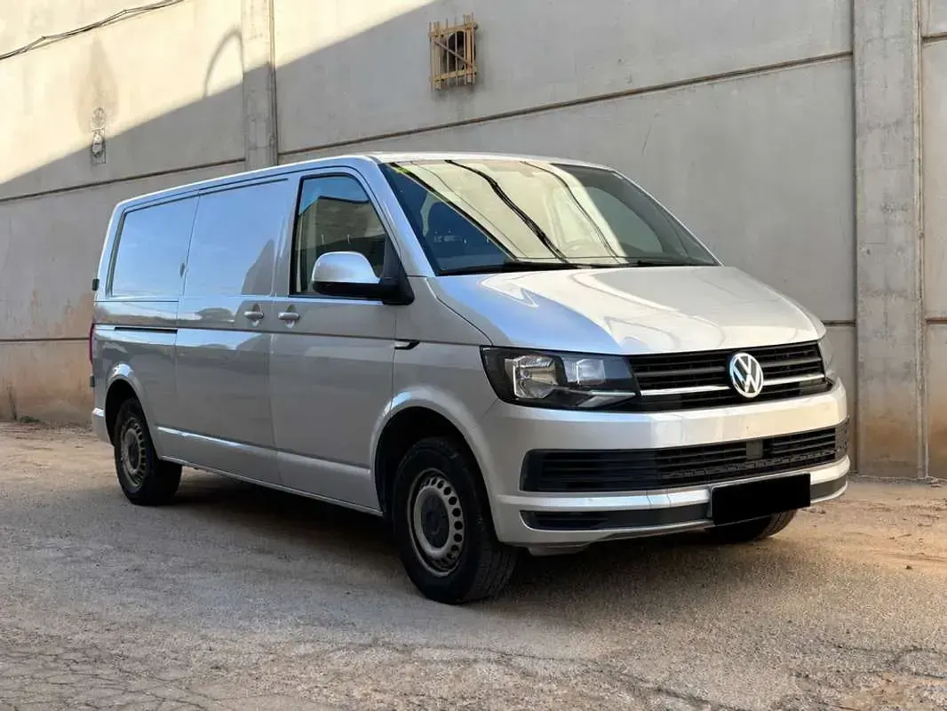Usado VW T6 150 CV (110 kW) 2016 Gris Van
