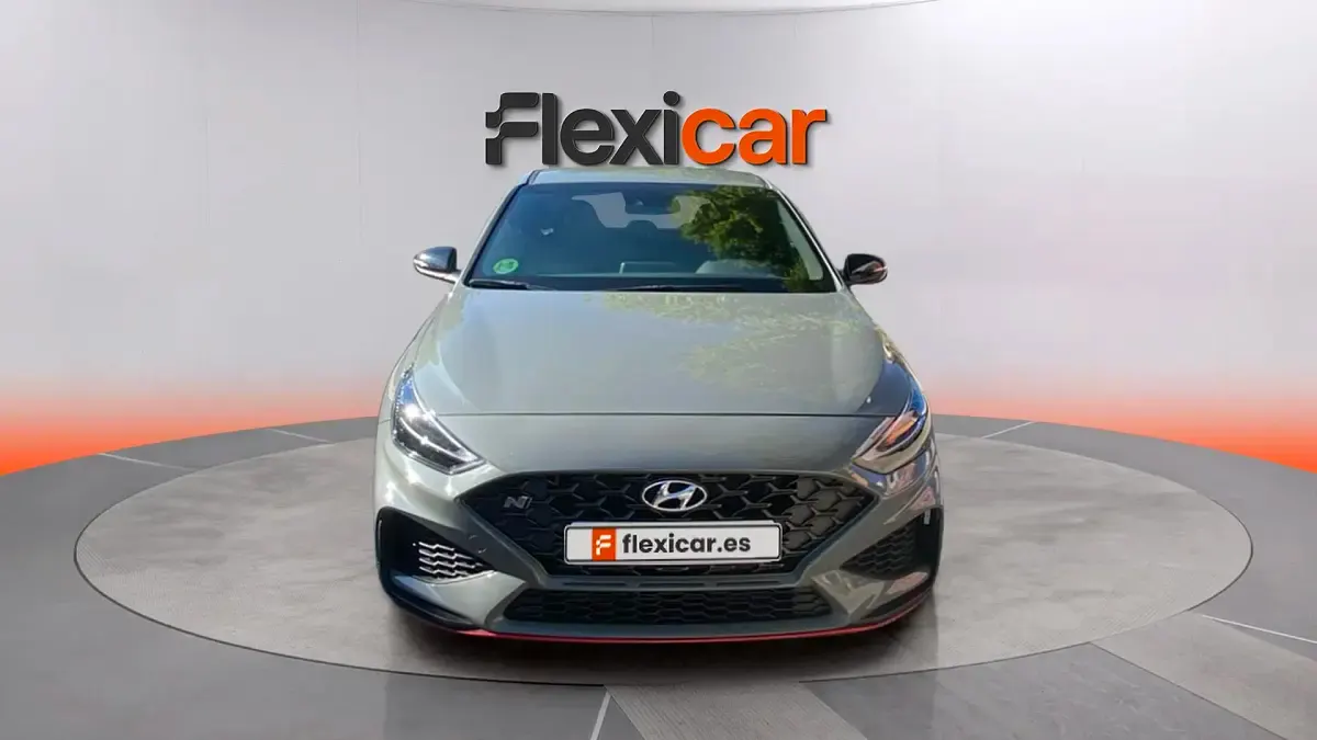 Usado Hyundai i30 250 CV (183 kW) 2025 Gris Berlina