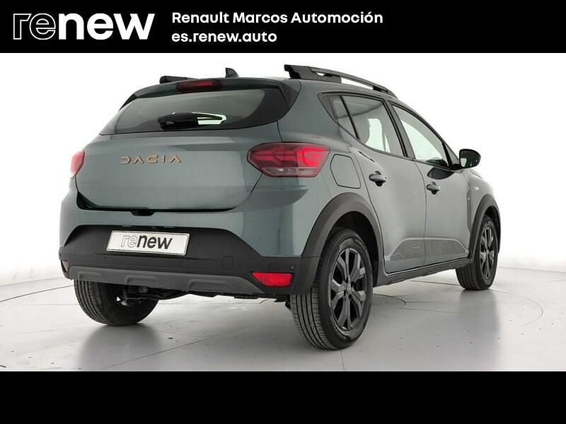 Usado Dacia Sandero Extreme 100 CV (73 kW) 2025 Verde Berlina