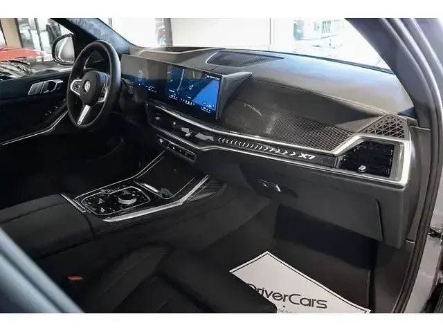 Usado BMW X7 Comfort Edition 352 CV (258 kW) 2026 Gris SUV