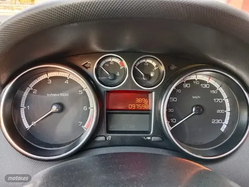 Usado Peugeot 308 Comfort 120 CV (88 kW) 2010 Berlina